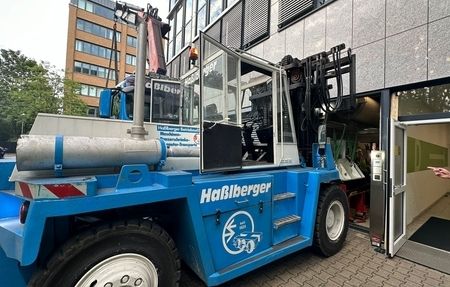 34AB1949-4D7C-4212-8E38-5D13E6E0EF07